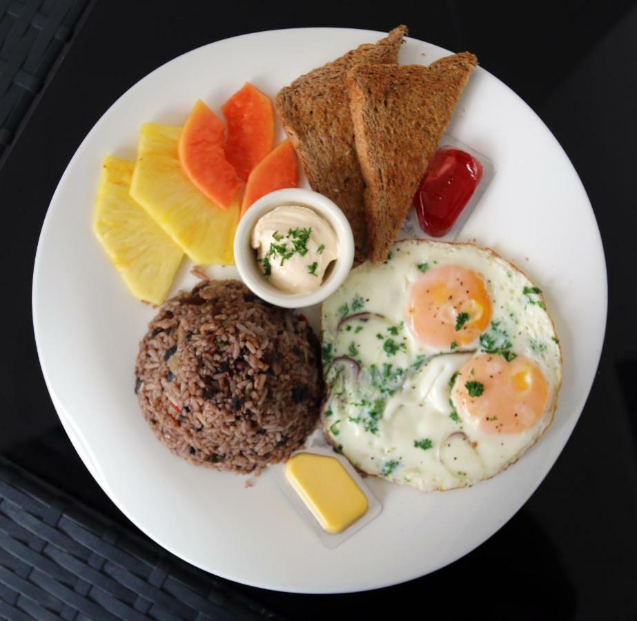 Pacific Suites Boutique Hotel And Bistro Jaco Ngoại thất bức ảnh